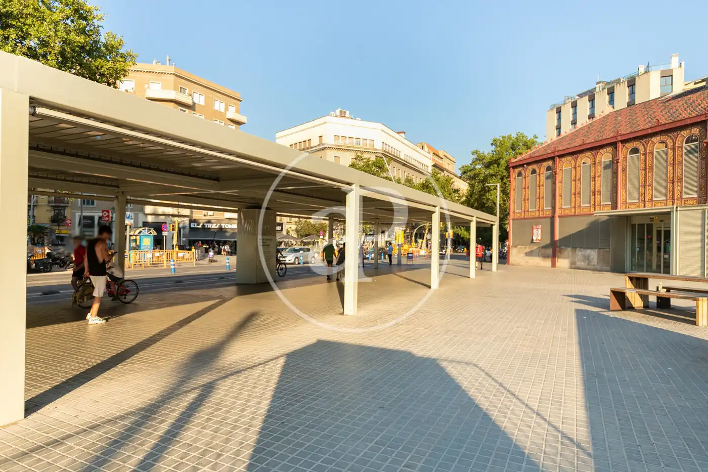 Außenansicht von Wohnung zum Verkauf in Barcelona mit Klimaanlage und Heizung