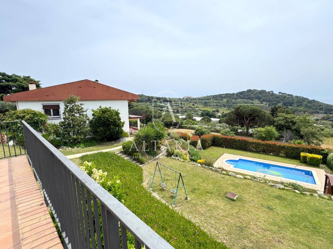 Jardí de Casa o xalet en venda en Mataró amb Jardí privat, Piscina i Alarma