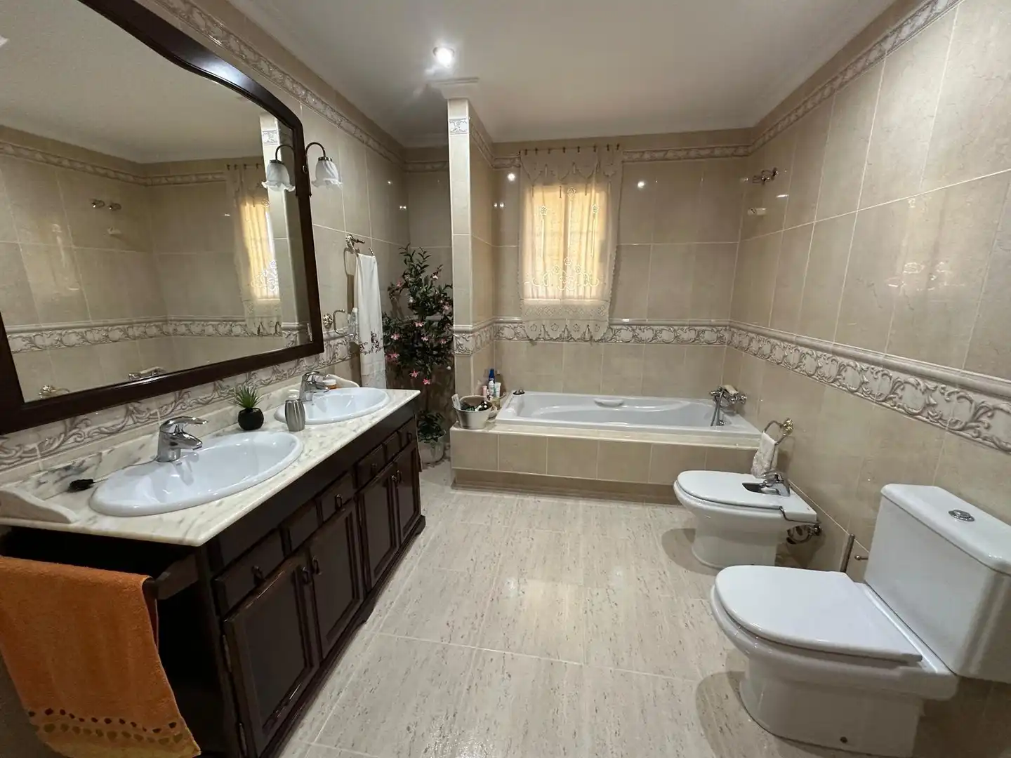 Baño de Casa o chalet en venta en Mutxamel con Aire acondicionado, Calefacción y Jardín privado