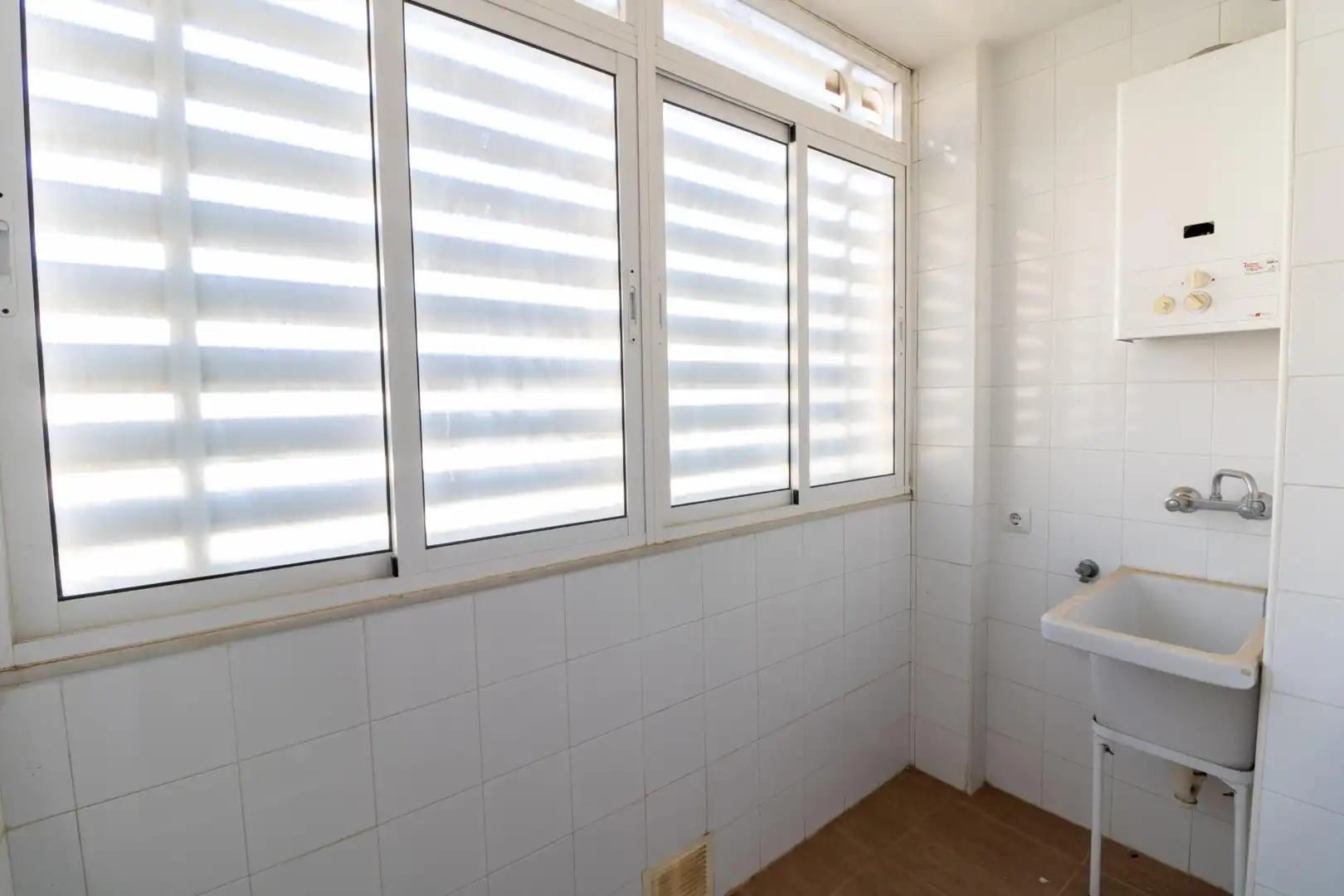 Bathroom of Flat for sale in Gádor