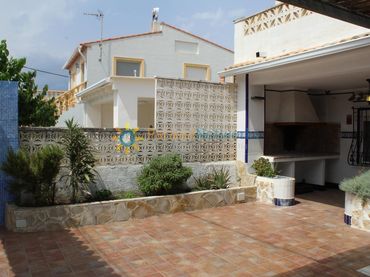 Xalet amb jardí de lloguer a Oliva pueblo