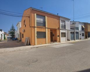 Exterior view of Single-family semi-detached for sale in Llombai