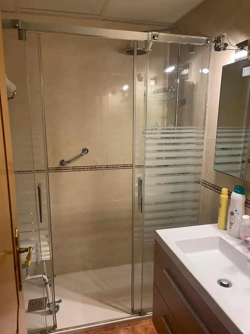 Badezimmer von Wohnung zum Verkauf in Sevilla mit Abstellraum