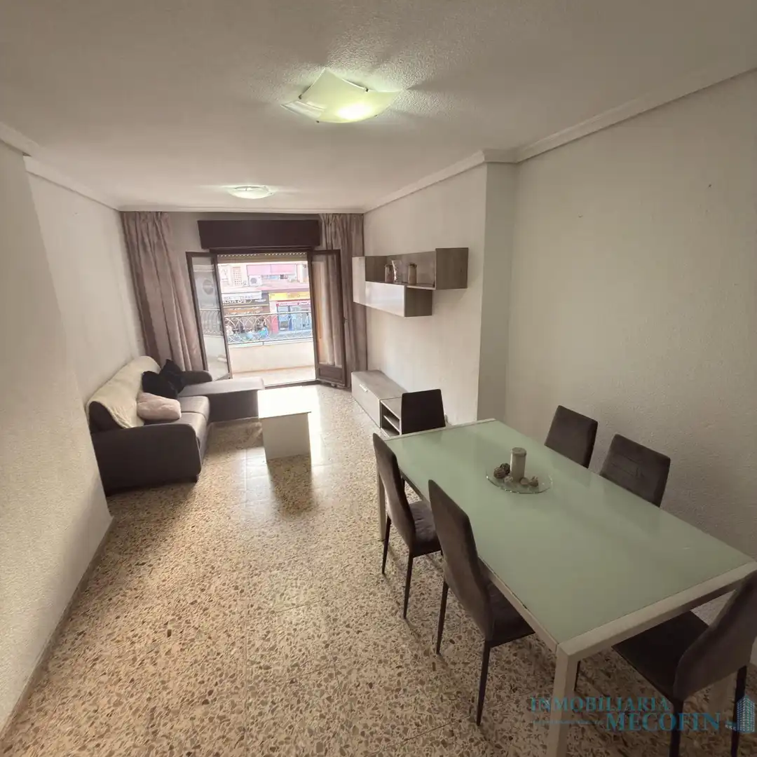 Piso con ascensor en venta en Centro Urbano