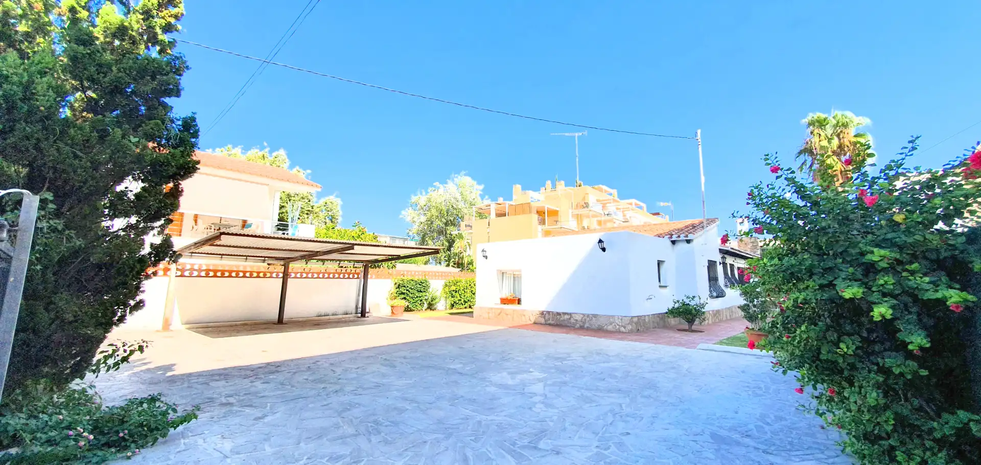 Exterior view of Houses for rent in Dénia  with Air Conditioner, Heating and Private garden
