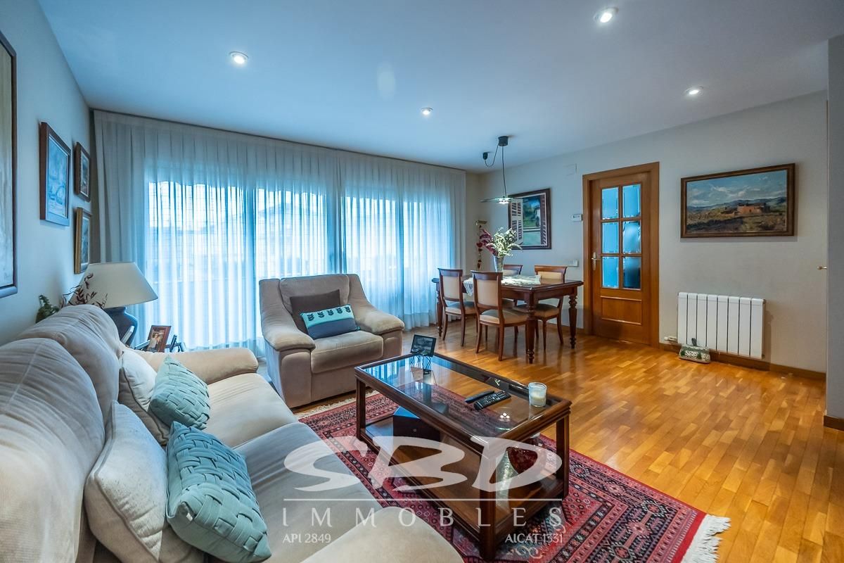 Sala d'estar de Dúplex en venda en Castellar del Vallès amb Aire condicionat, Calefacció i Terrassa