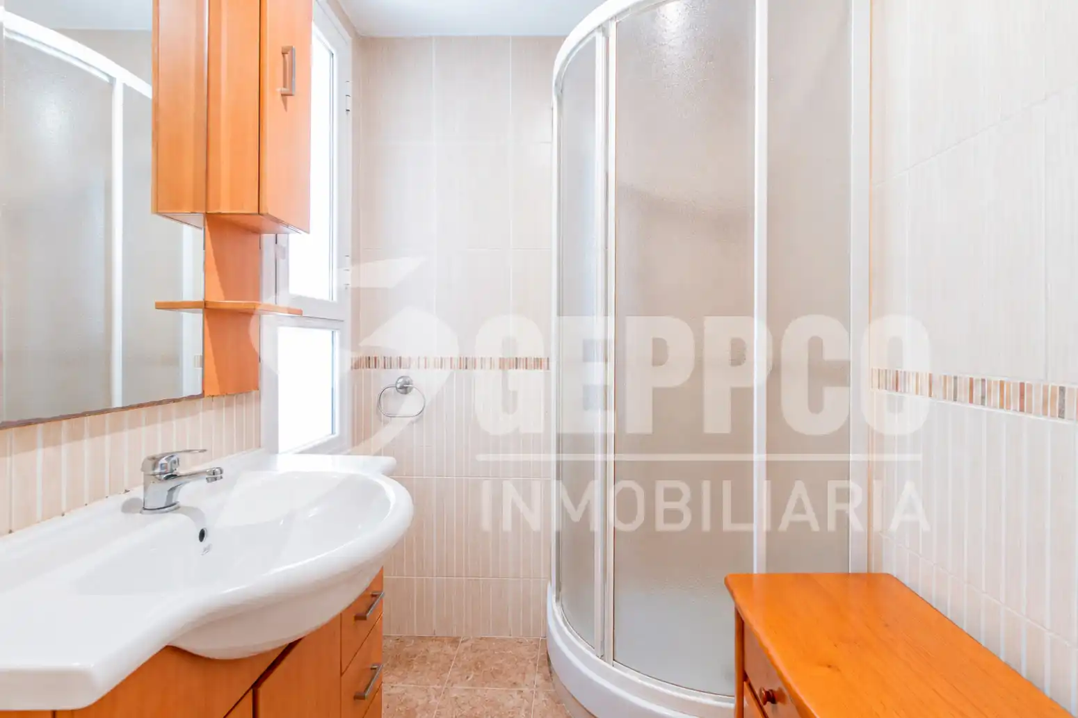 Bathroom of Flat for sale in Alcalá de Henares  with Heating and Terrace