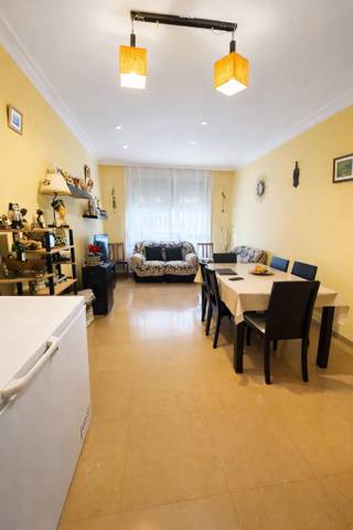 Piso en Venta en Carrer Major en Castell - Poble Vell