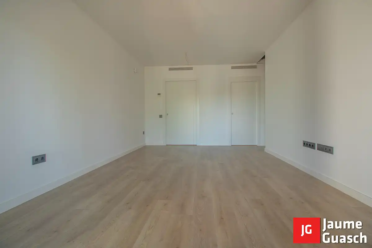 Dormitori de Casa adosada en venda en Torredembarra amb Aire condicionat, Calefacció i Jardí privat
