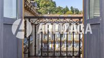 Terrassa de Pis en venda en Donostia - San Sebastián  amb Parquet i Balcó
