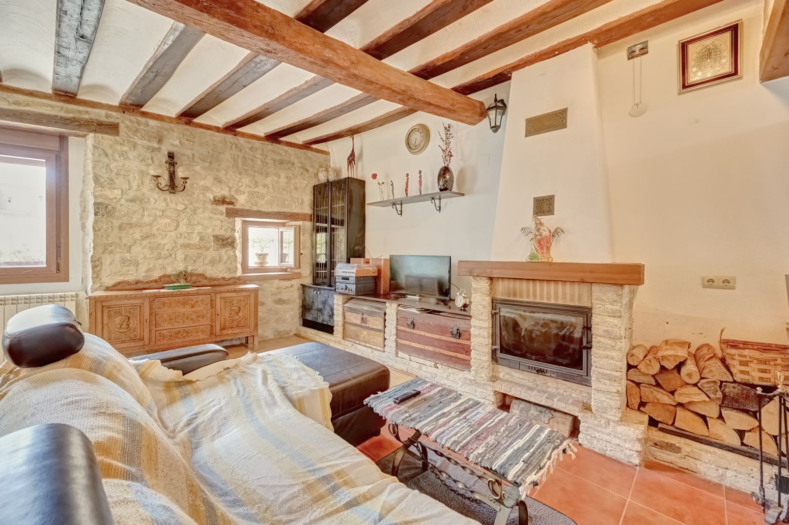 Living room of Attic for sale in Tamames  with Heating, Private garden and Parquet flooring