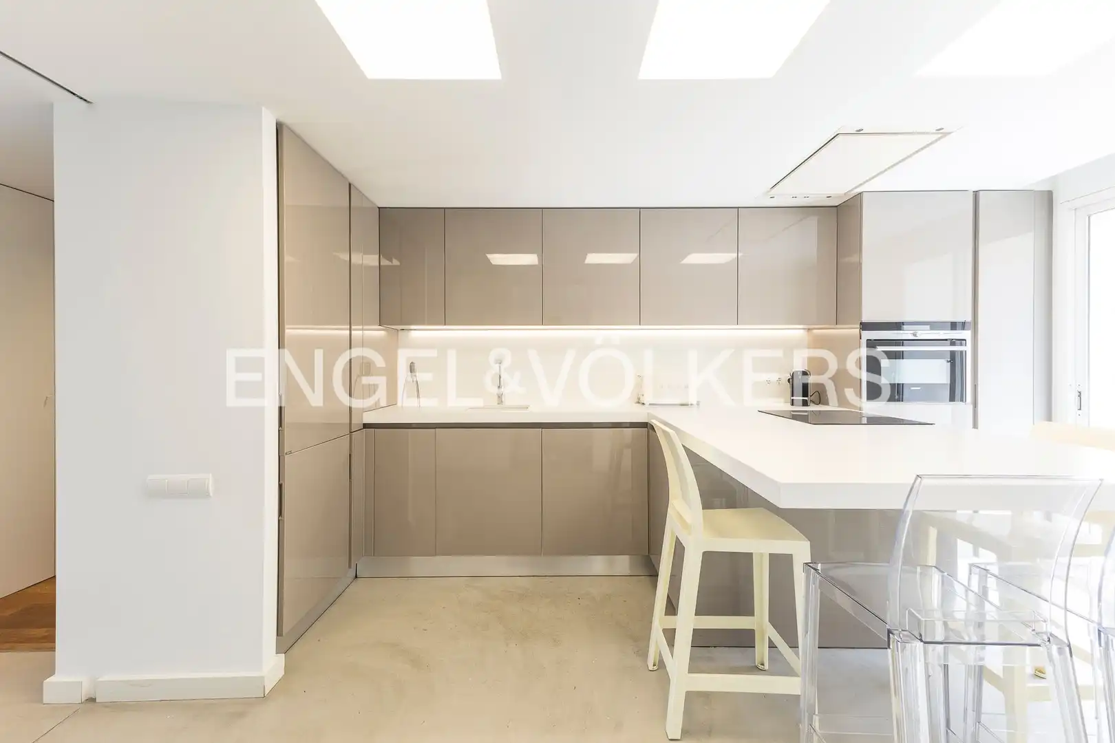 Küche von Wohnung zur Miete in Barcelona mit Klimaanlage, Heizung und Parkett
