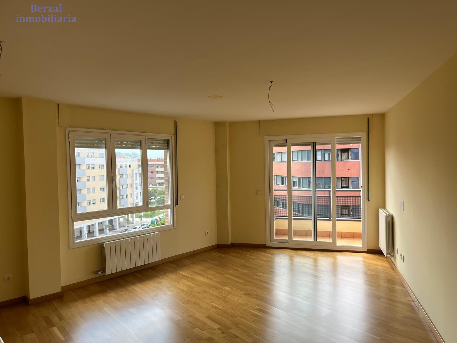Bedroom of Flat for sale in  Logroño  with Heating, Terrace and Storage room