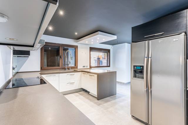 Casa-chalet en Venta en Las Vegas  - Santa María