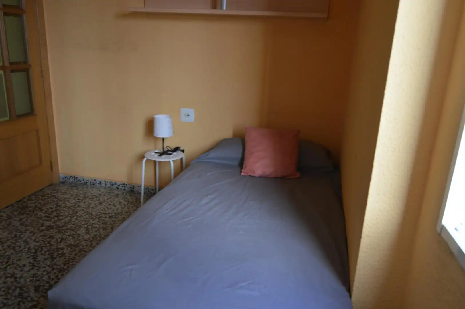 Bedroom of Flat for rent in  Valencia Capital  with Furnished, Washing machine and TV