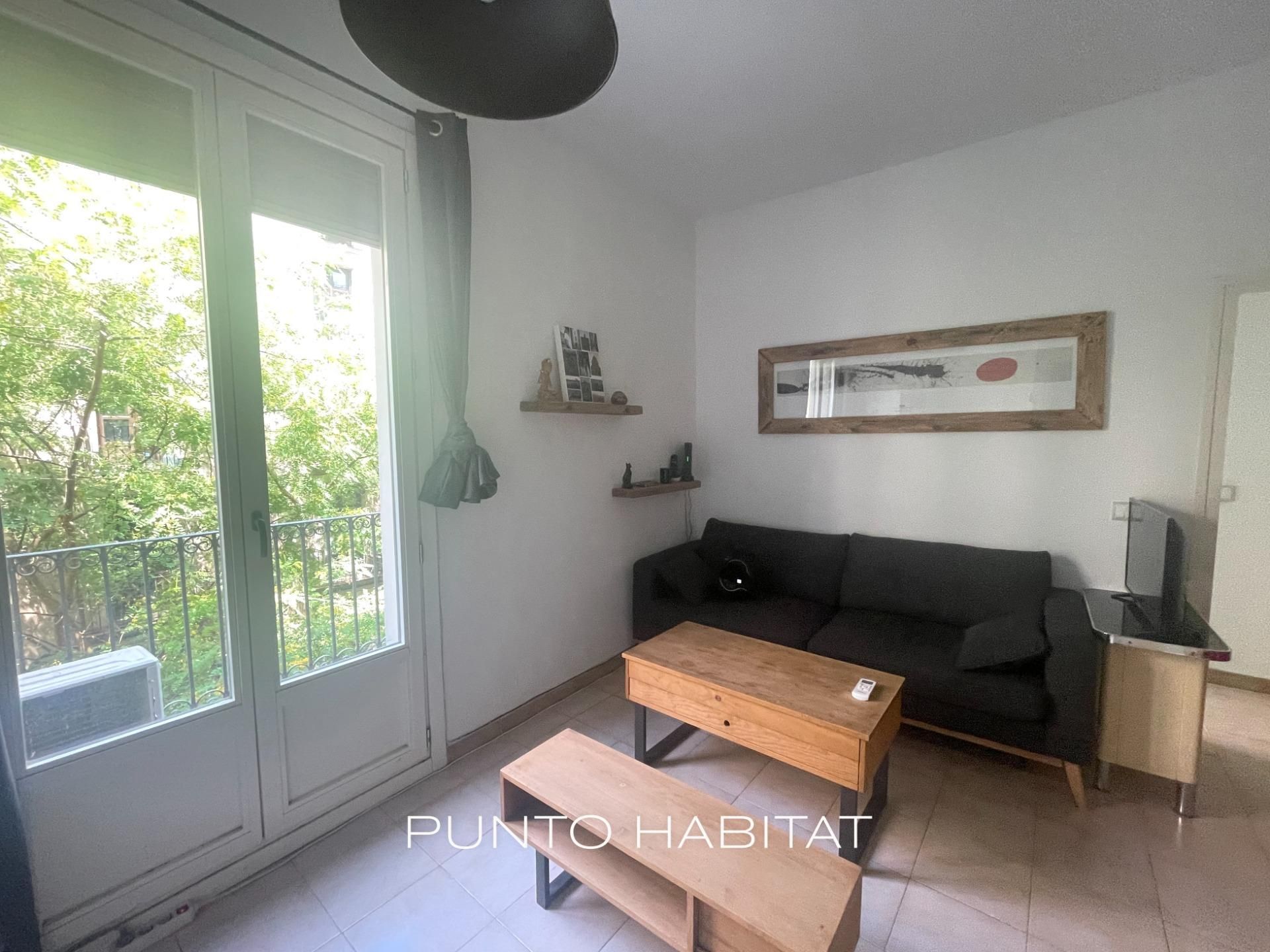 Living room of Flat for sale in  Barcelona Capital  with Air Conditioner, Heating and Balcony