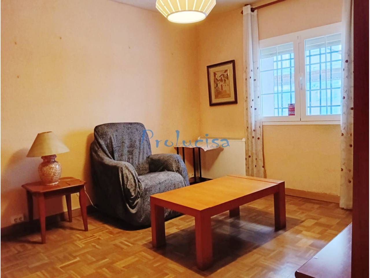 Living room of Flat for sale in Humanes de Madrid  with Heating, Parquet flooring and Furnished