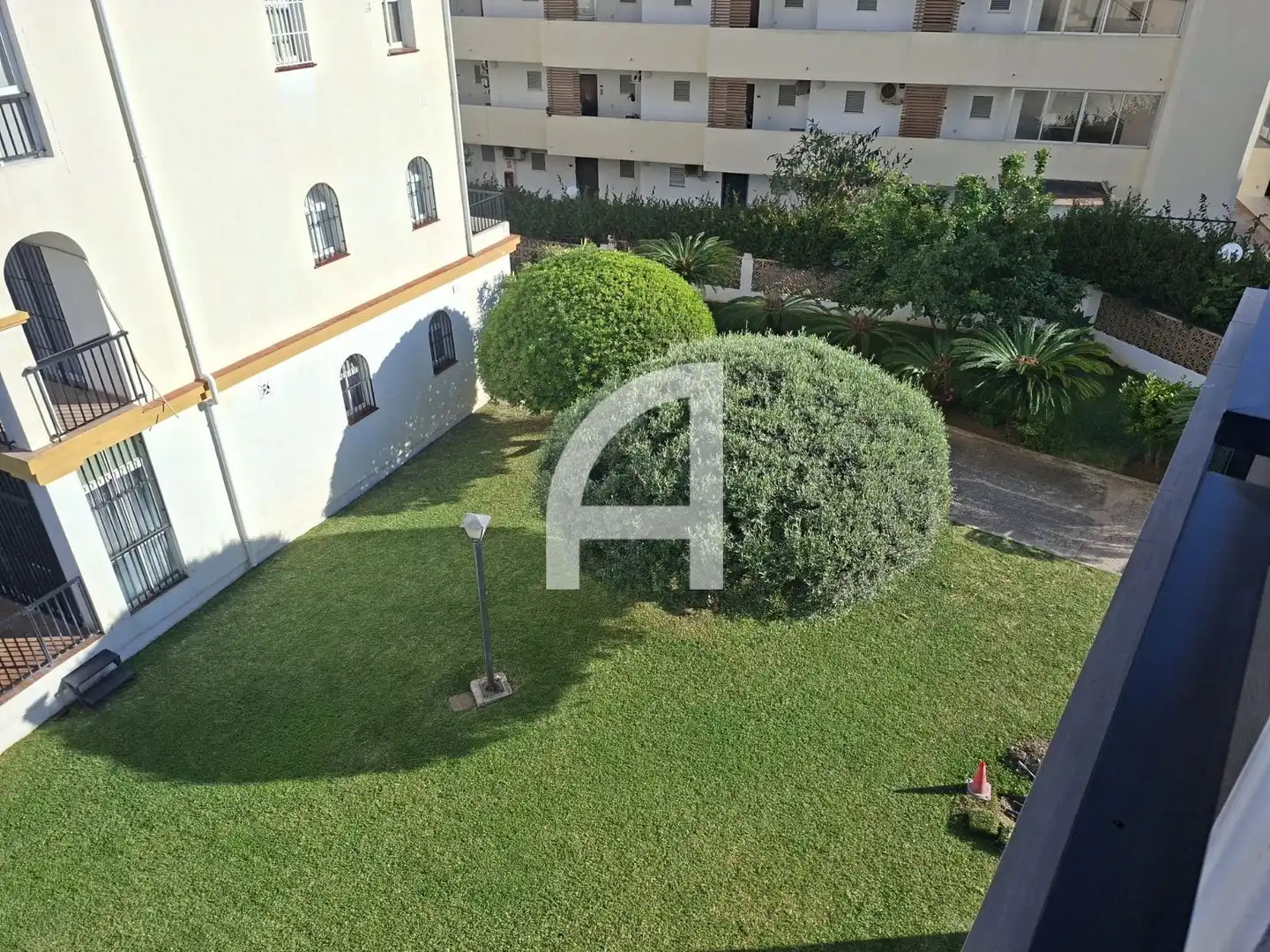 Jardín de Piso en venta en Torremolinos con Aire acondicionado, Calefacción y Terraza