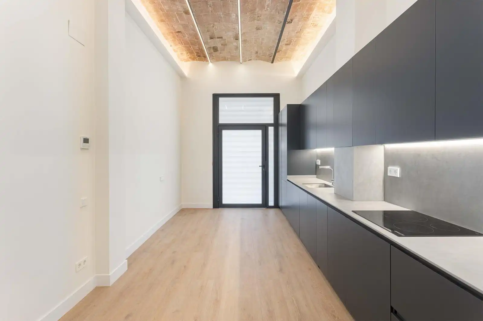 Cocina de Planta baja en venta en Barcelona con Aire acondicionado, Terraza y Alarma