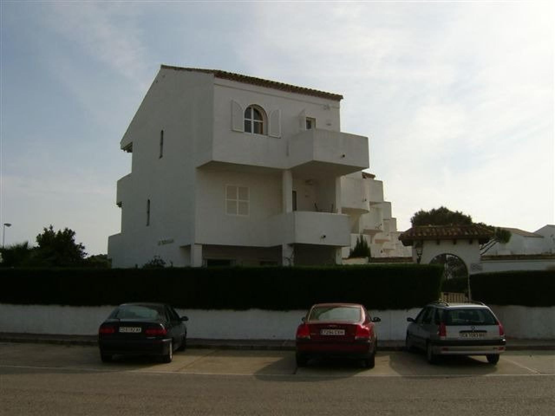 Vista exterior de Apartament en venda en Chiclana de la Frontera amb Terrassa, Balcó i Piscina comunitària