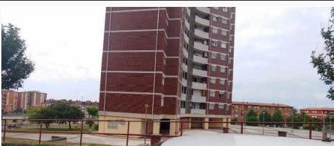 Piso en Venta en Calle María Blanchard en Alisal - San Román