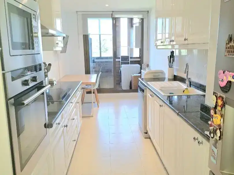 Cuina de Pis en venda en Zona Monte El Pilar