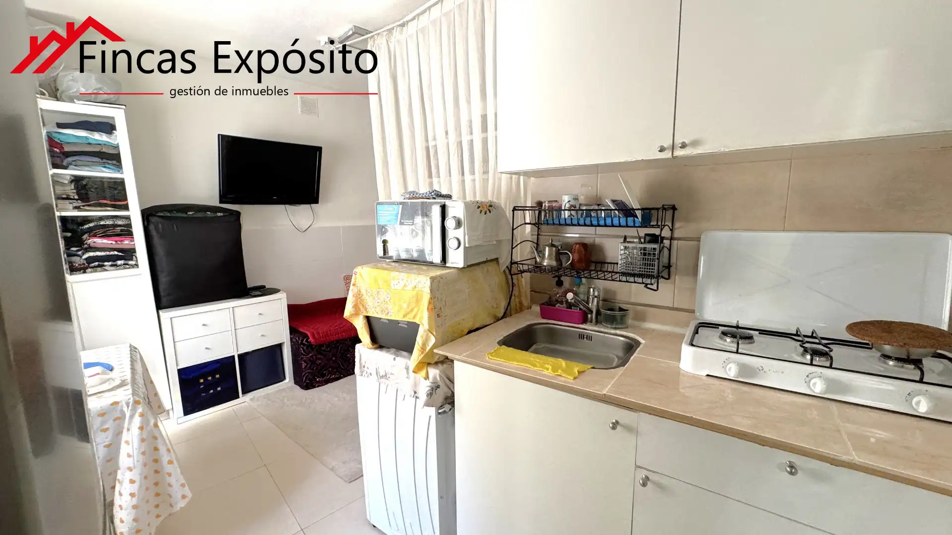 Cuina de Casa o xalet en venda en Vélez-Málaga amb Aire condicionat, Moblat i Forn