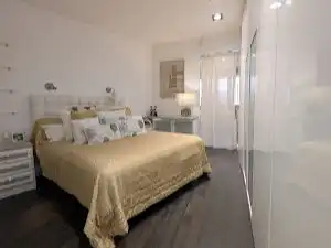 Piso en venta en Carrer del Comte D'urgell, 23, Sant Antoni