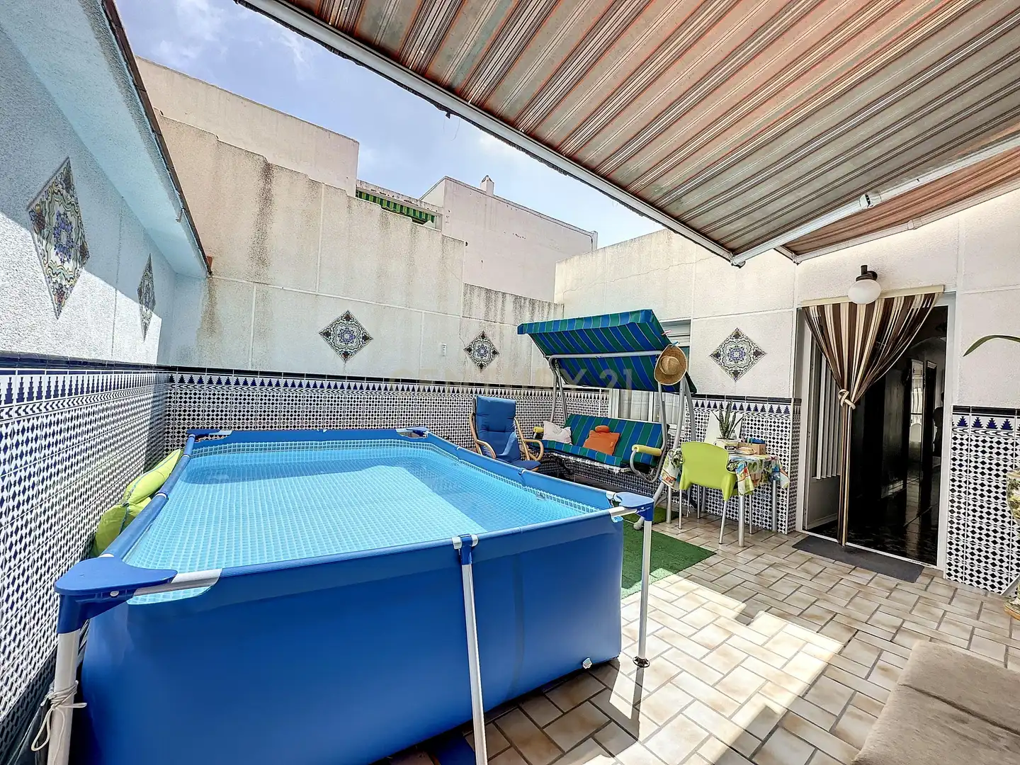 Gebäude zum Verkauf in Calle Apolo, 44, Torrevieja, Spain, Las Piscinas Naturales