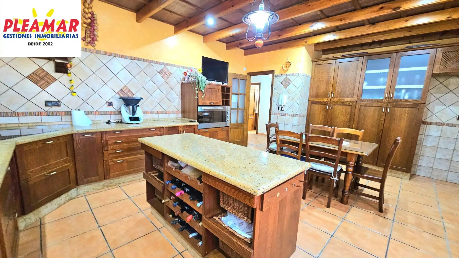 Cocina de Finca rústica en venta en Chipiona