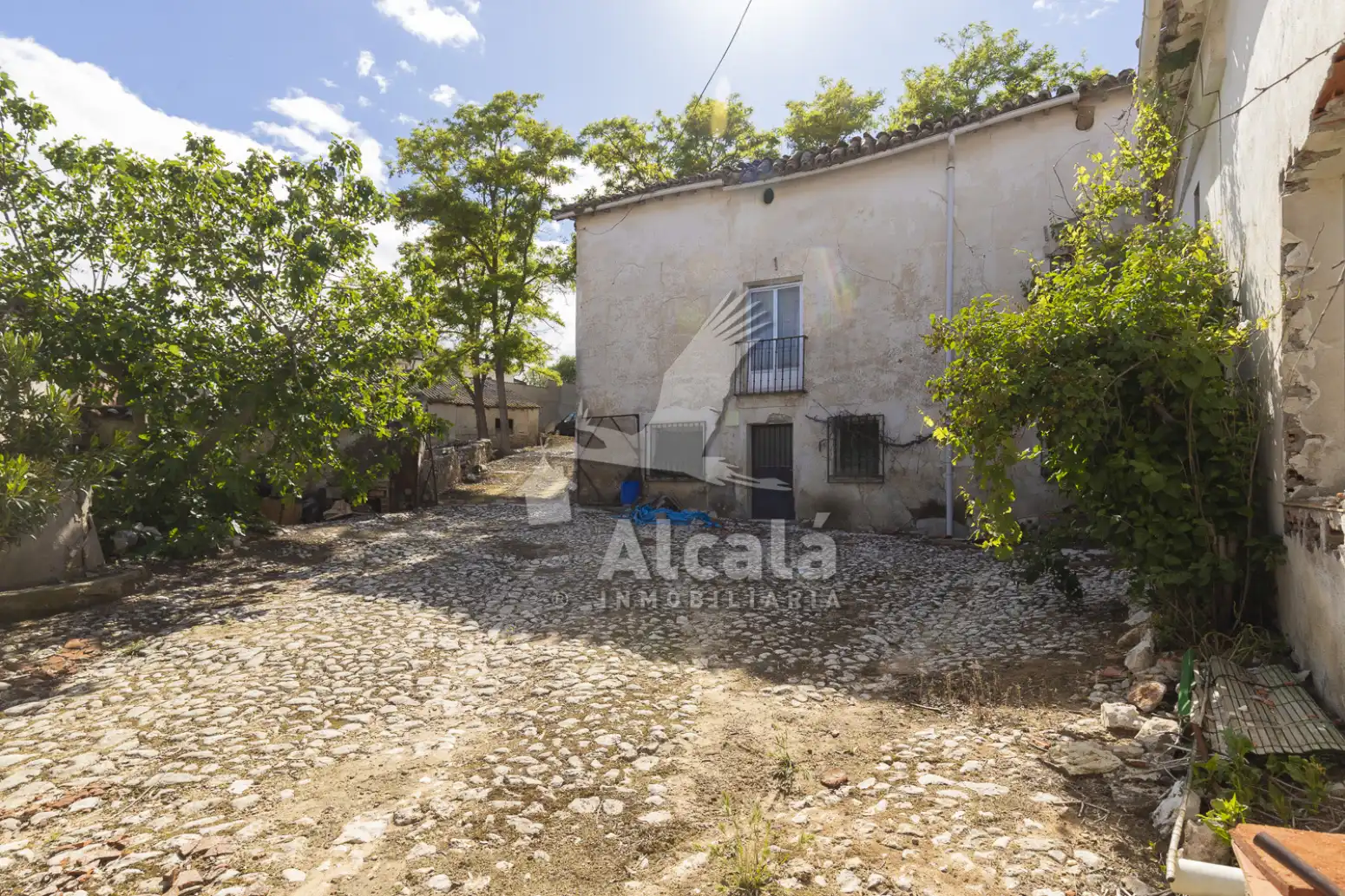 Exterior view of Residential for sale in Santorcaz
