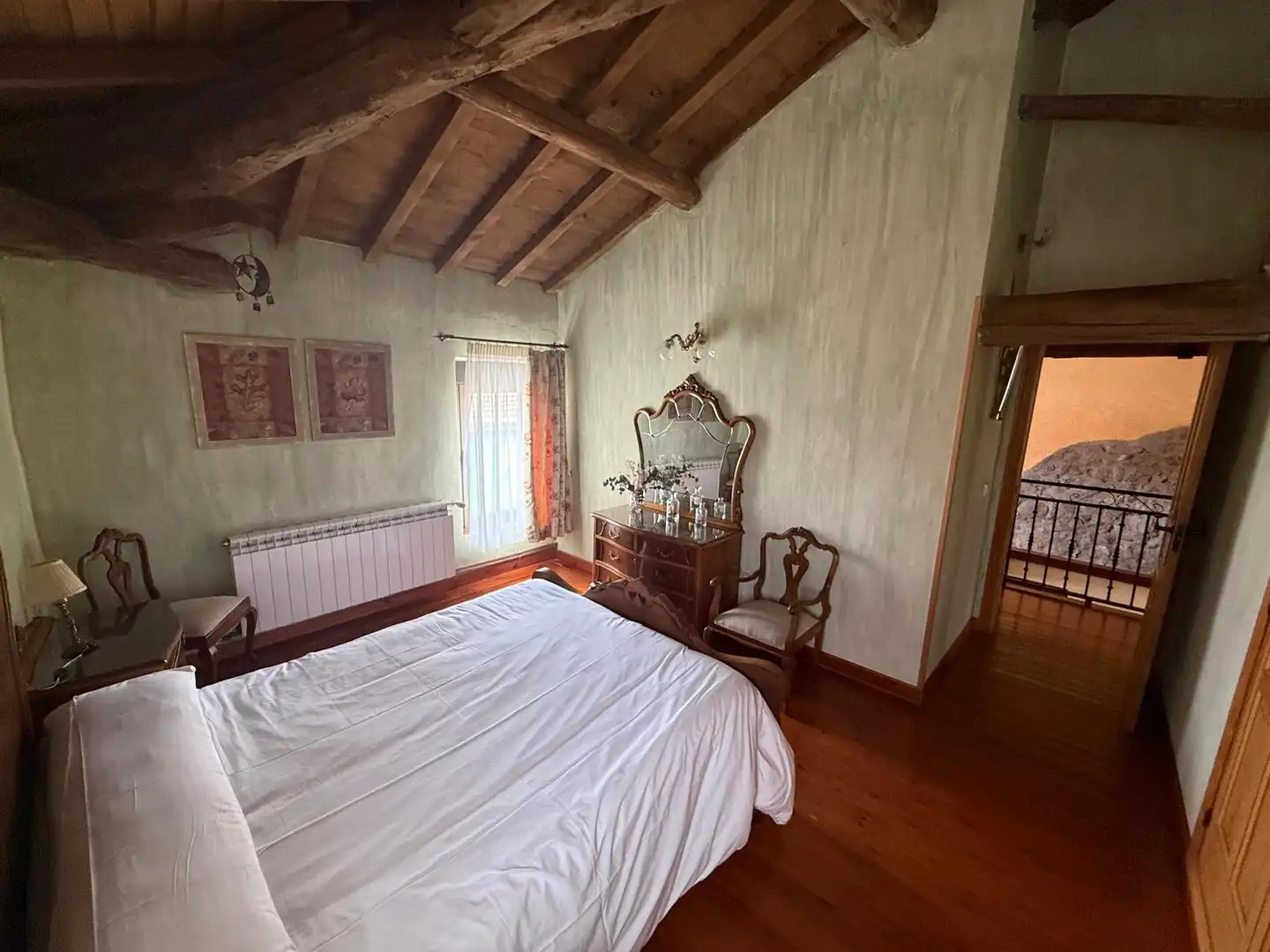 Habitación de Casa adosada en venta en La Torre con Calefacción, Jardín privado y Terraza