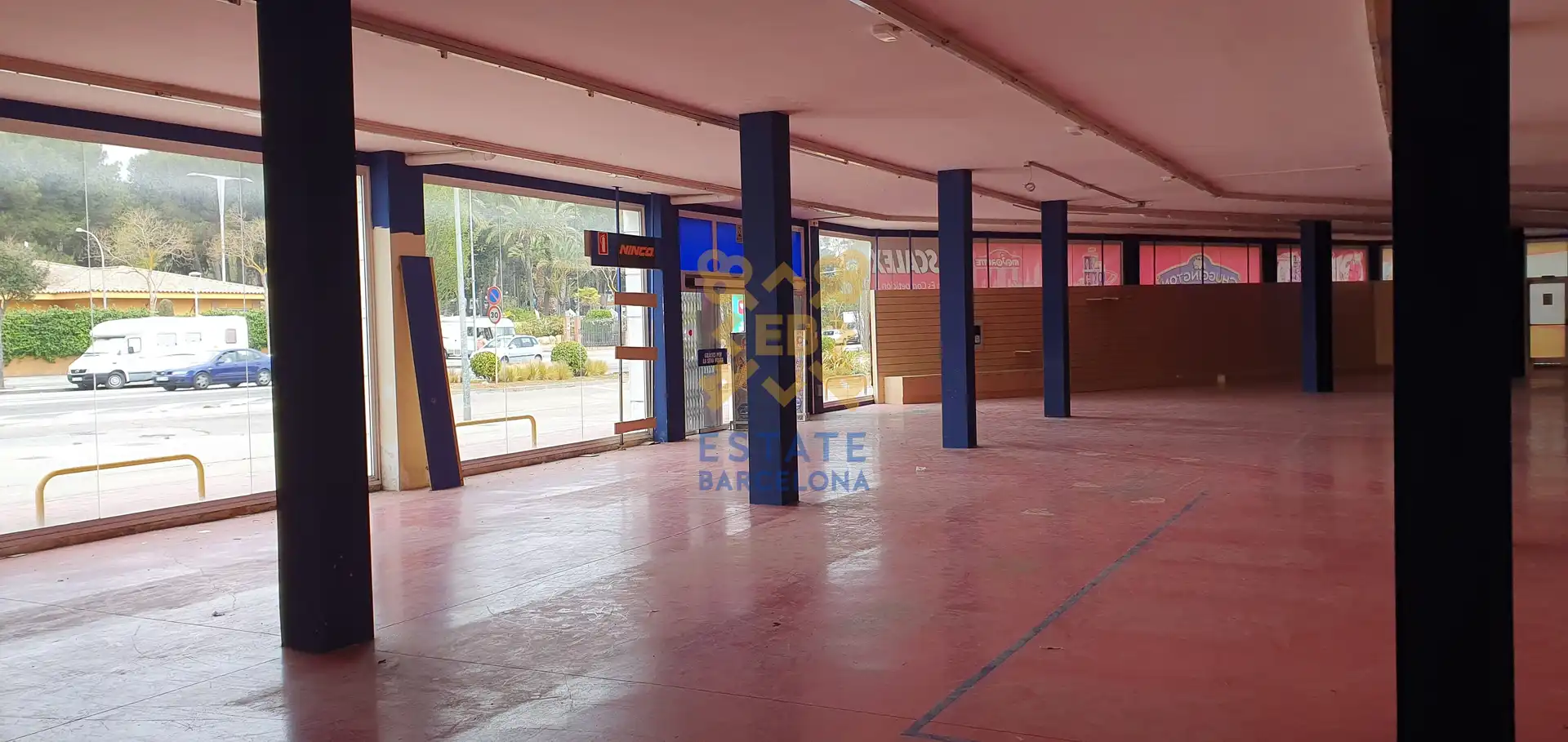 Locale commerciale in vendita a Avinguda Vila de Blanes, imagen 3