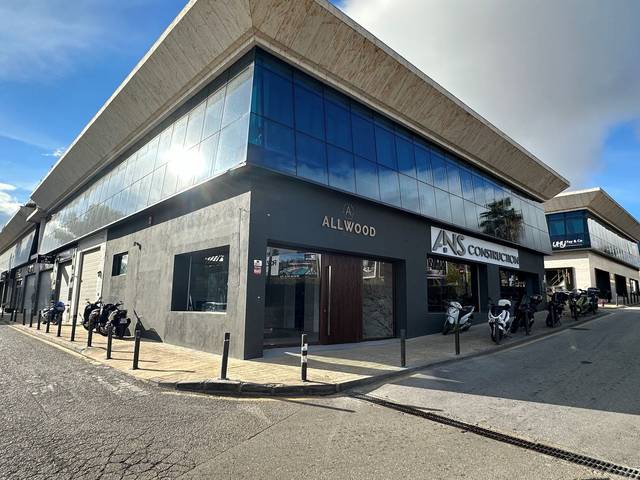 Local comercial en Alquiler en Puerto Banús