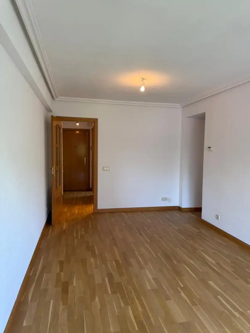 Bedroom of Flat for rent in Madrid  with Heating