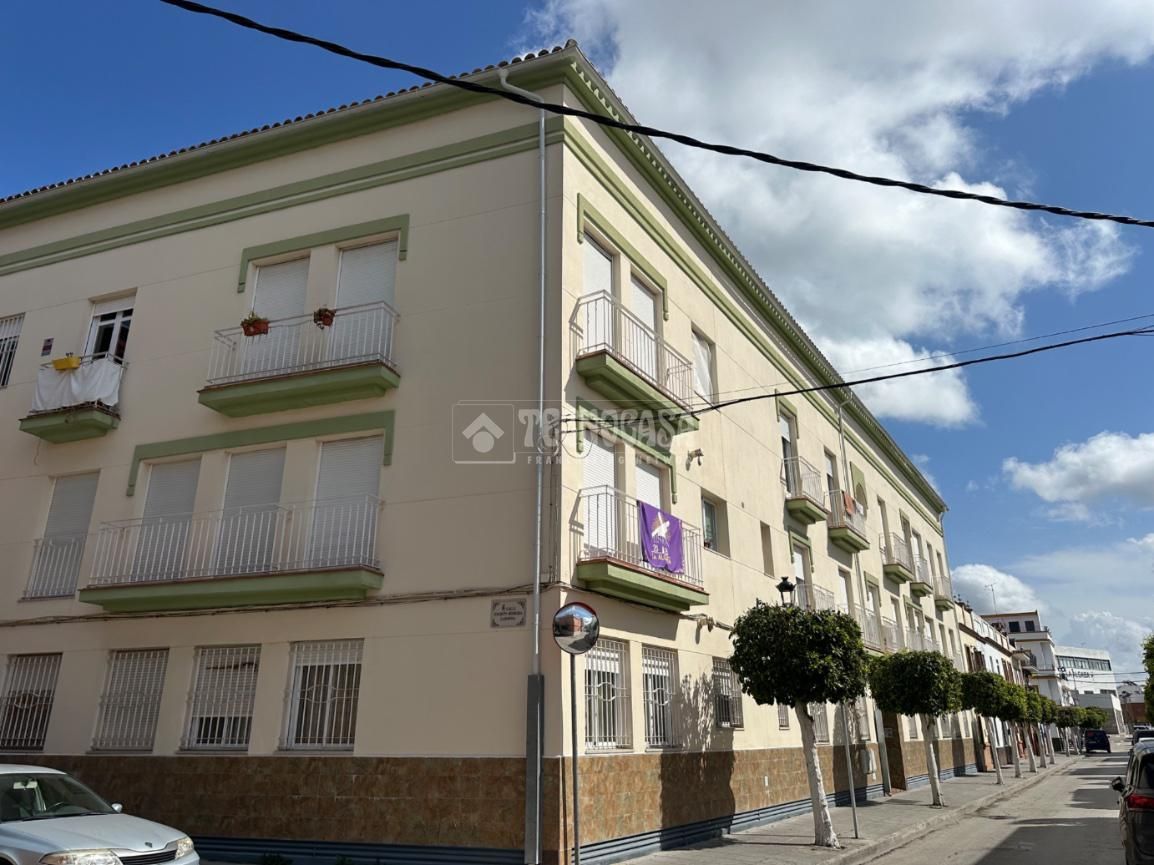 Exterior view of Duplex for sale in La Algaba  with Air Conditioner, Terrace and Balcony