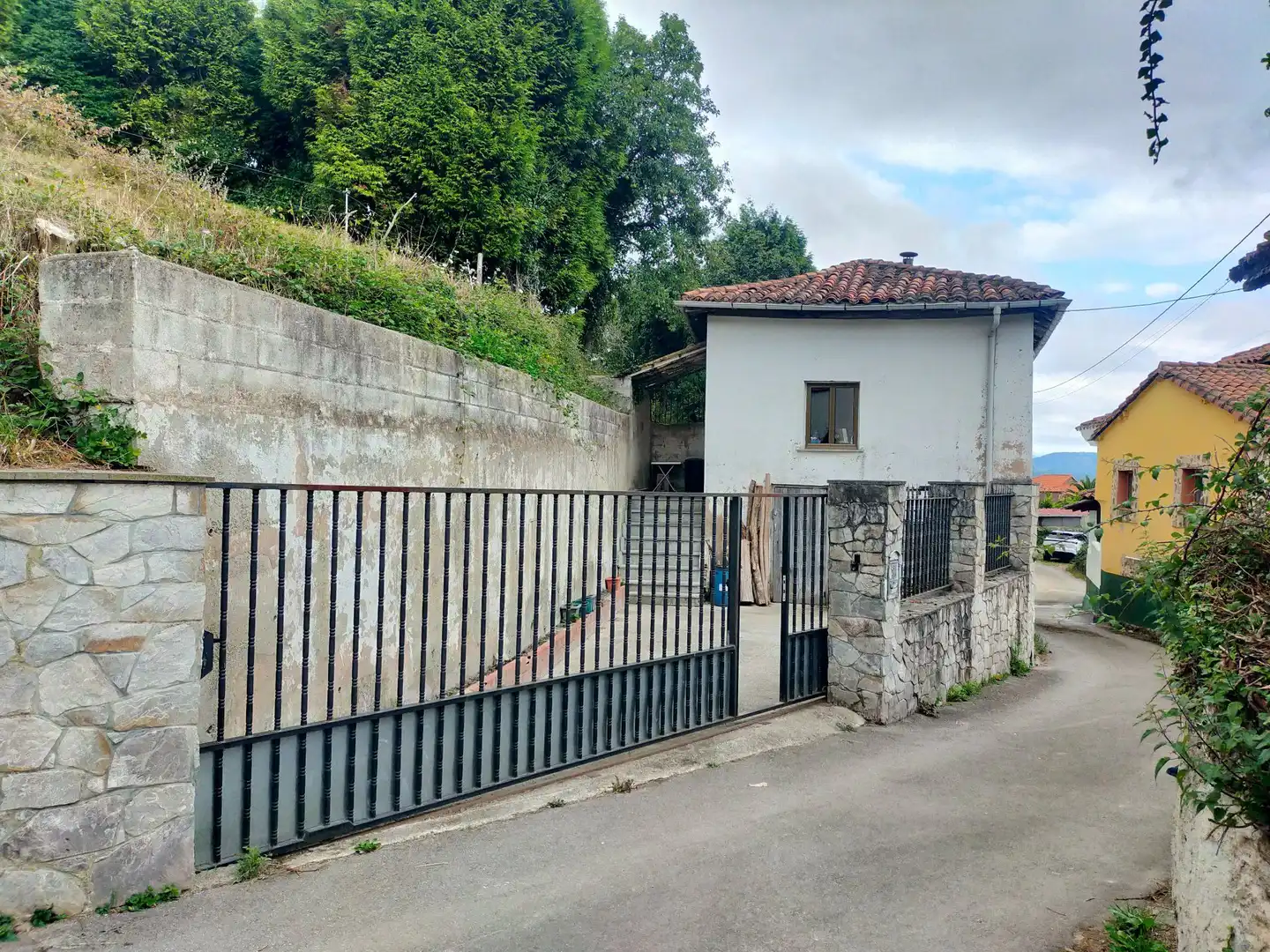 Casa rustica con giardino in vendita a Pravia