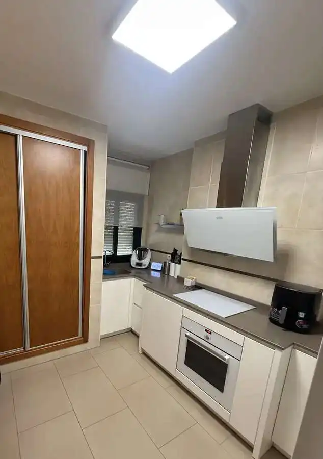 Flat with lift for sale in Coín, imagen 3