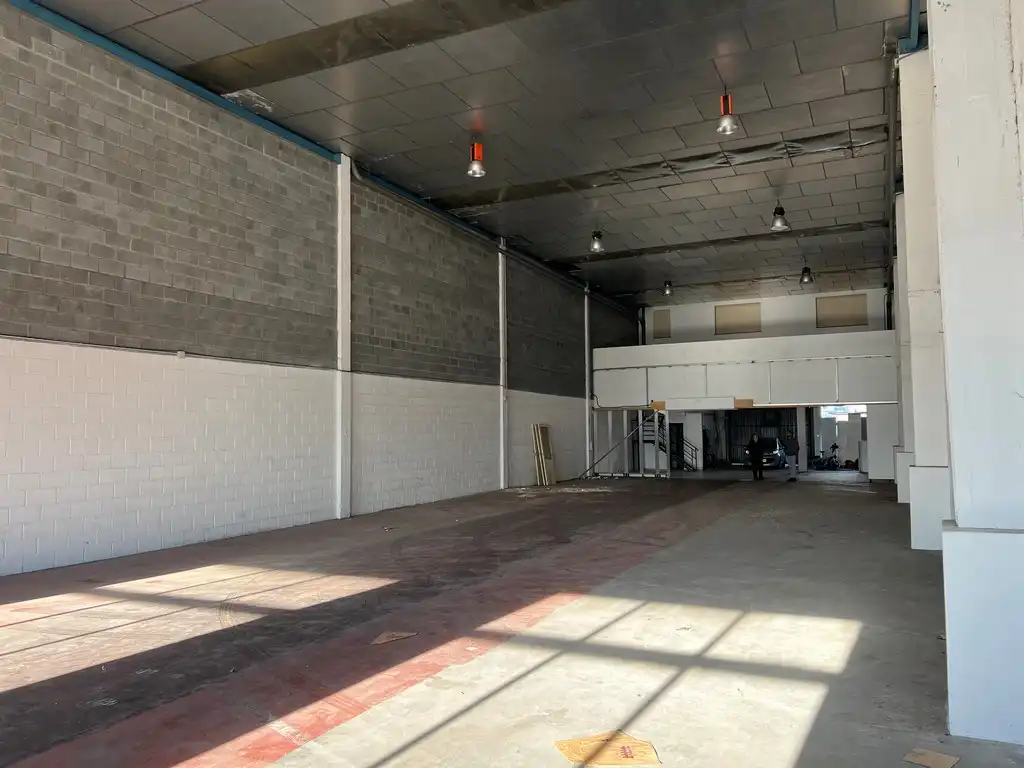 Nave industrial en venta en A Coruña Capital 