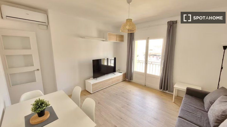 Sala d'estar de Pis de lloguer en Terrassa amb Aire condicionat, Calefacció i Moblat