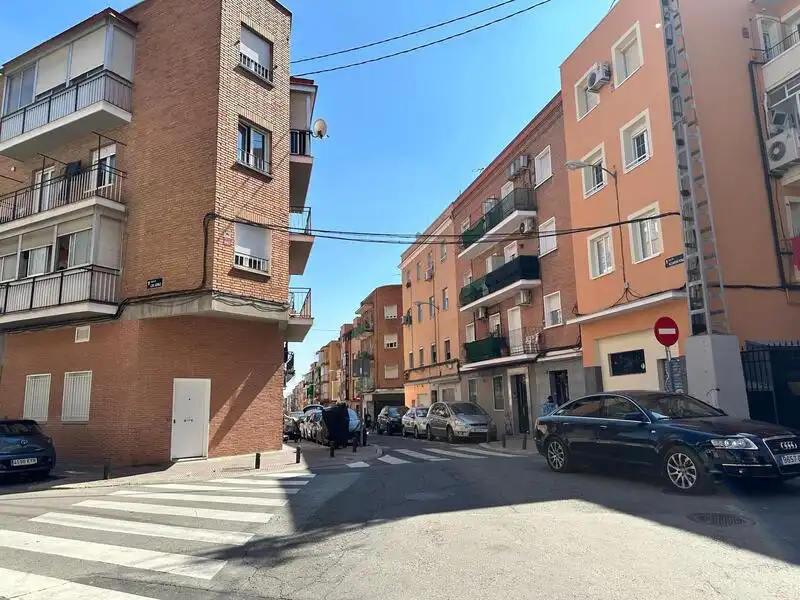 Exterior view of Flat for sale in Madrid  with Terrace and Furnished