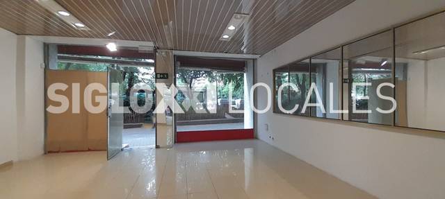 Local comercial en Alquiler en CARDENAL REIG   en La Maternitat i Sant Ramon