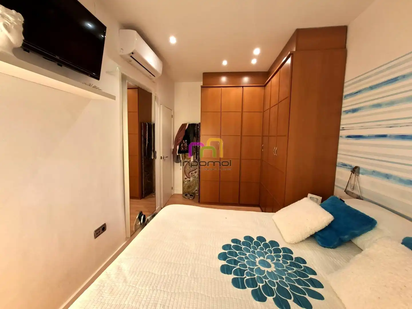 Bedroom of Apartments for sale in Badajoz  with Air Conditioner, Heating and Furnished