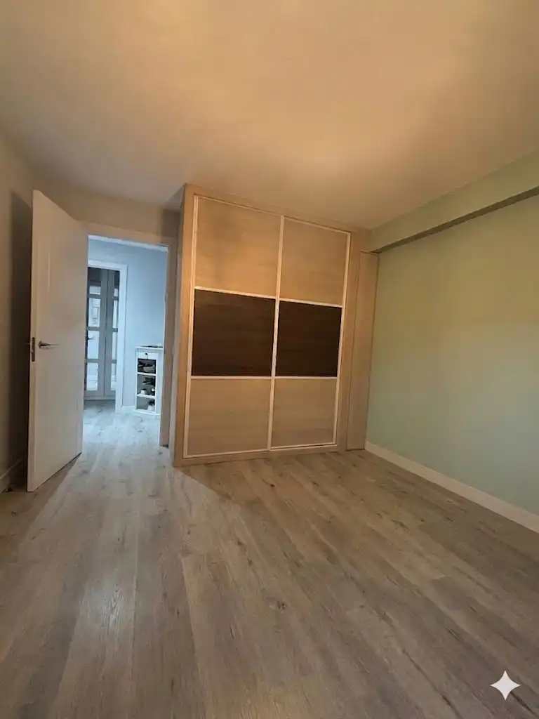 Schlafzimmer von Wohnung zur Miete in Madrid mit Klimaanlage und Heizung