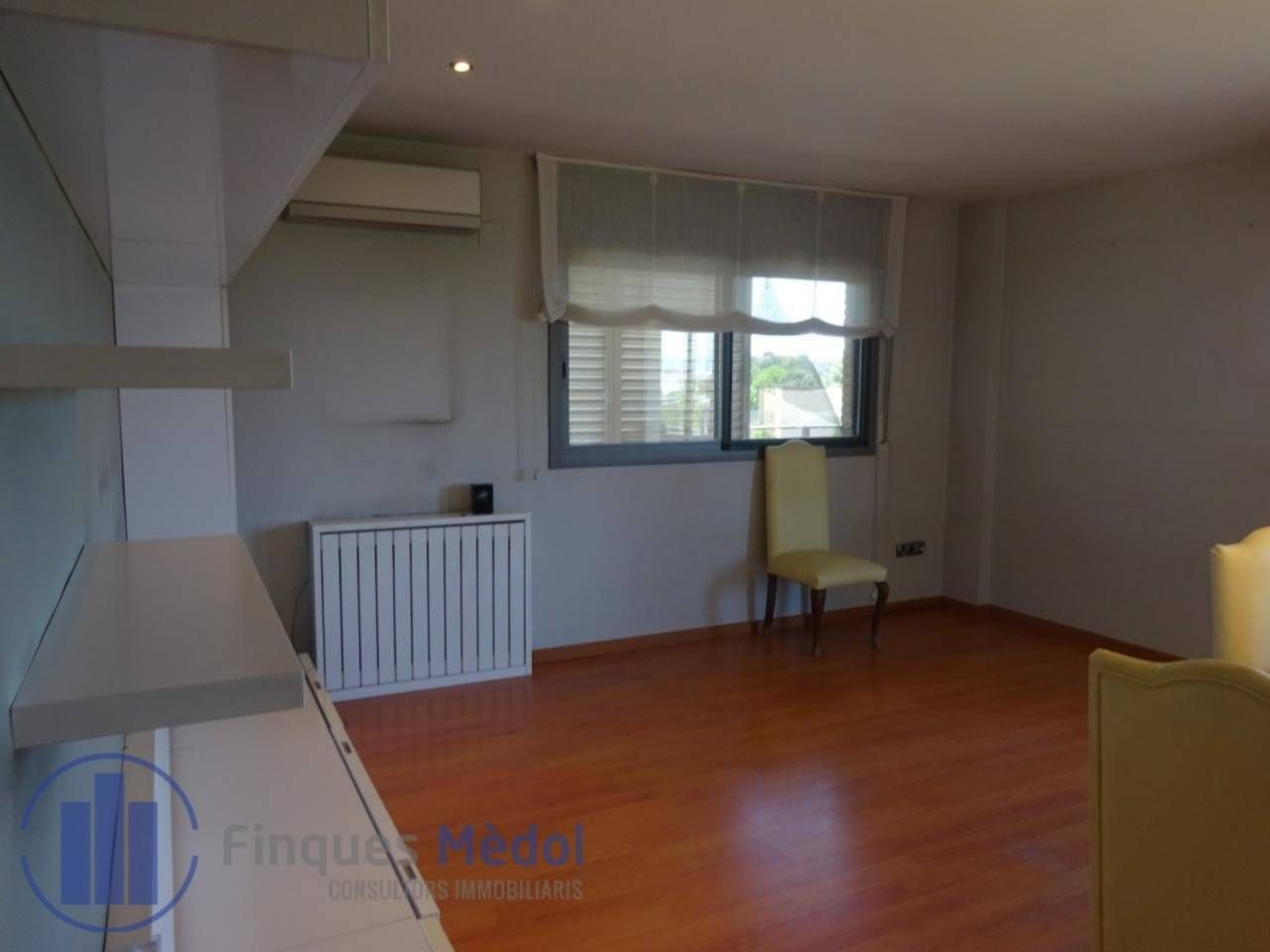 Living room of Flat to rent in  Tarragona Capital  with Air Conditioner, Heating and Parquet flooring