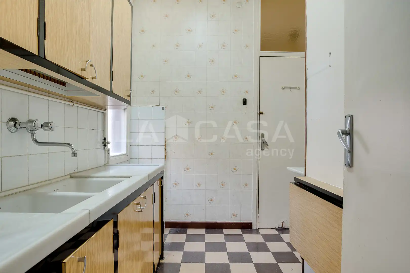 Piso con terraza en venta en Carrer de les Camèlies, imagen 19