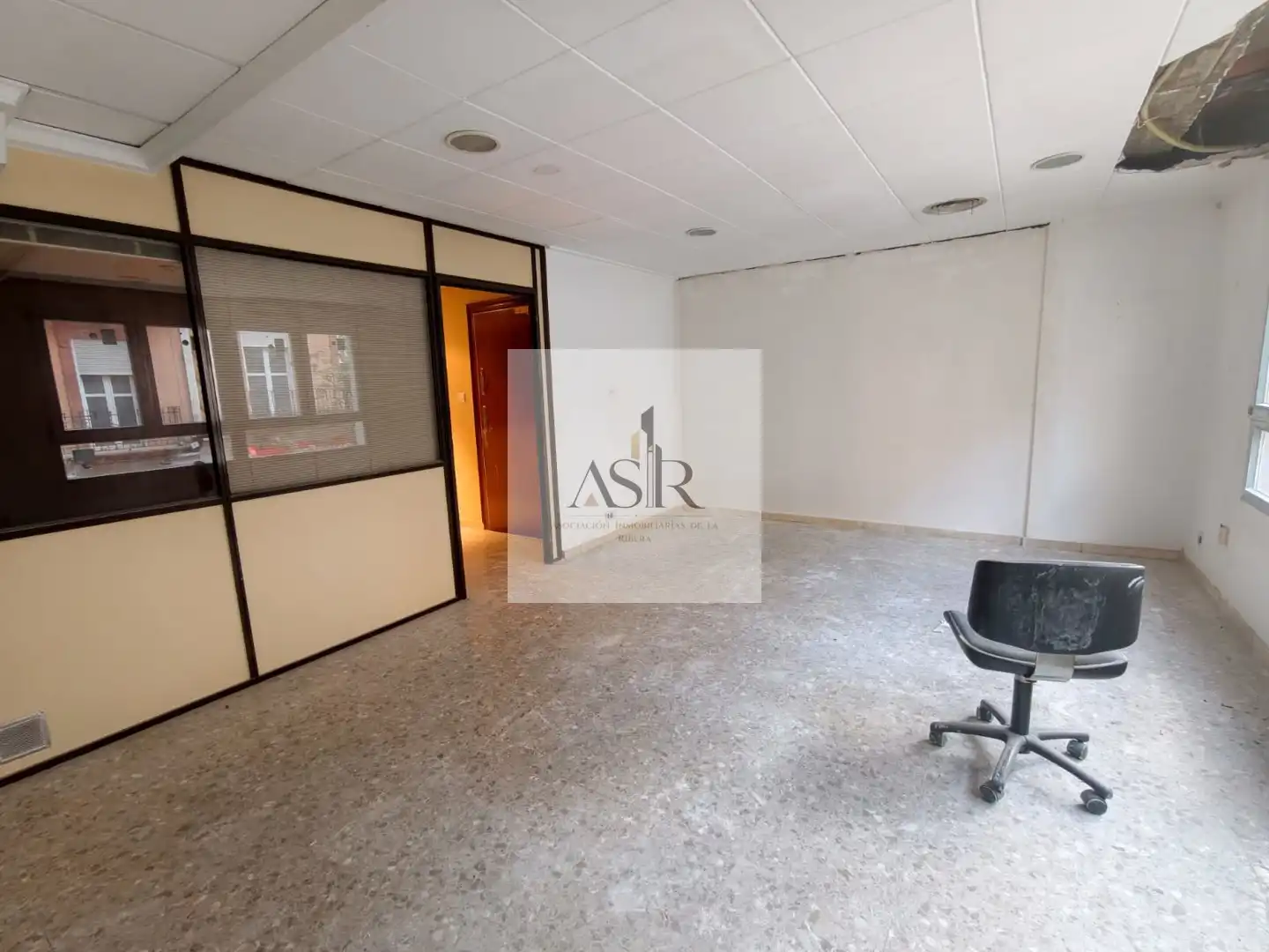 Local comercial de lloguer a Casc Urbà, imagen 2