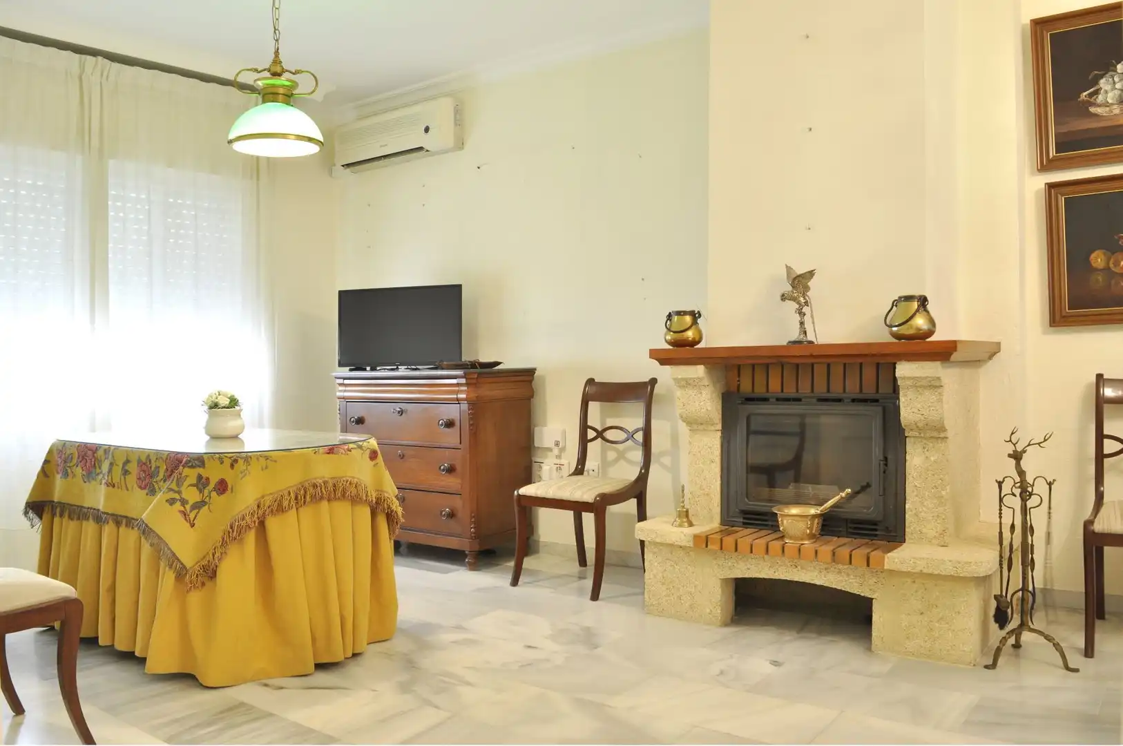 Living room of Detached homes for sale in Jerez de la Frontera  with Air Conditioner, Terrace and Storage room