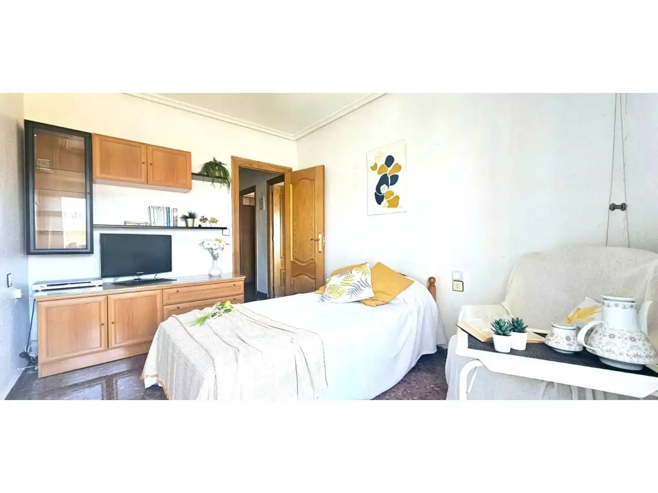 Bedroom of Flat for sale in Casco Urbano