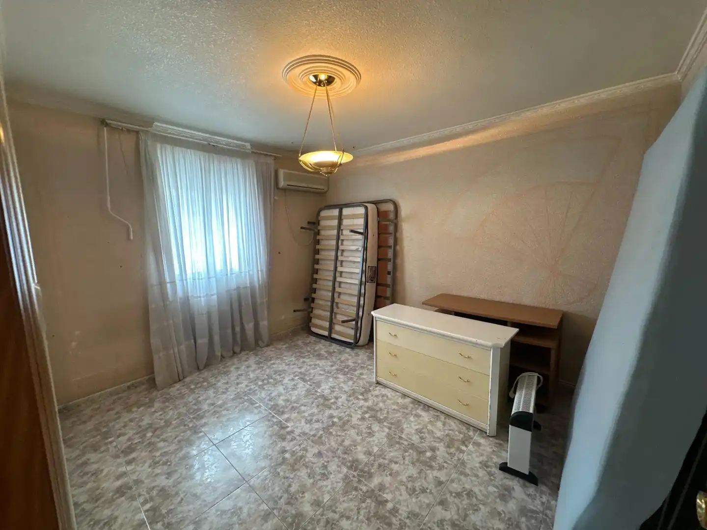Habitación de Apartamento en venta en Alicante / Alacant con Aire acondicionado, Amueblado y Balcón